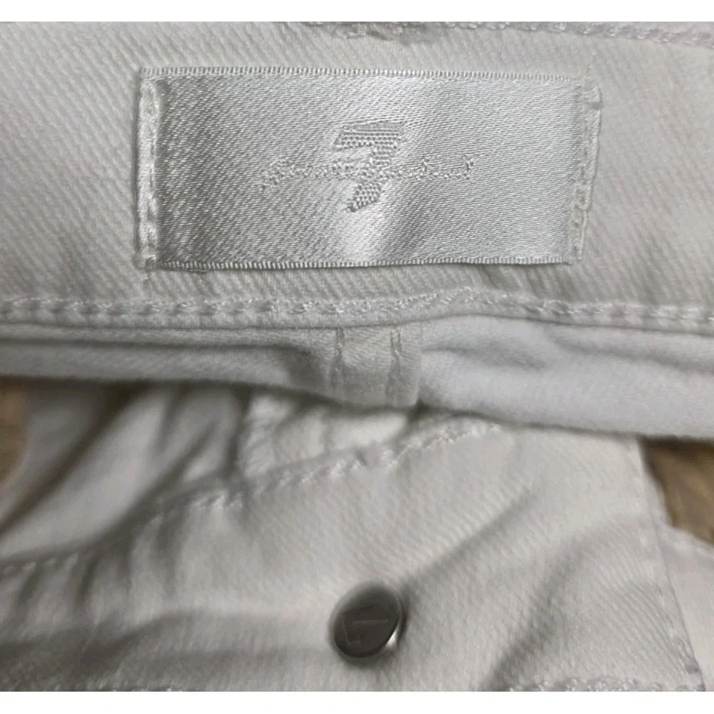 NWT 7 For All Mankind Women's White Denim Bootcut Jeans Size 25 Button Up Leg